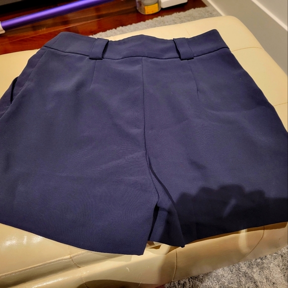 H&M navy paper bag shorts - Picture 2 of 5